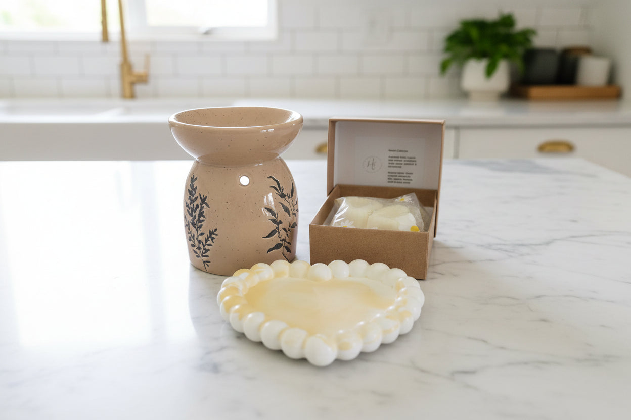 Nature collection wax melts, ceramic melter and heart shaped tray little light & co