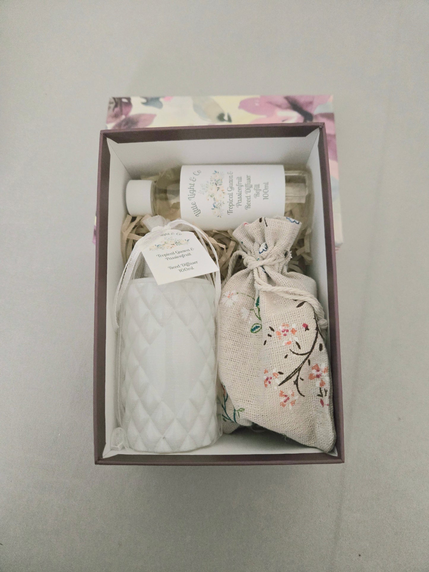 Windsor Diffuser, Melts and 100ml Refill Pack